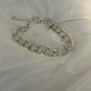 Adjustable choker necklace